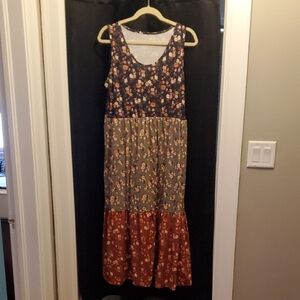 Floral Sleeveless Maxi Dress